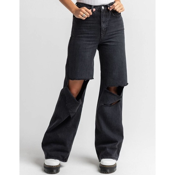 BDG Urban Outfitters Women's Ripped Puddle Jeans Dark Washed Black Size 28 NWT - Picture 1 of 16